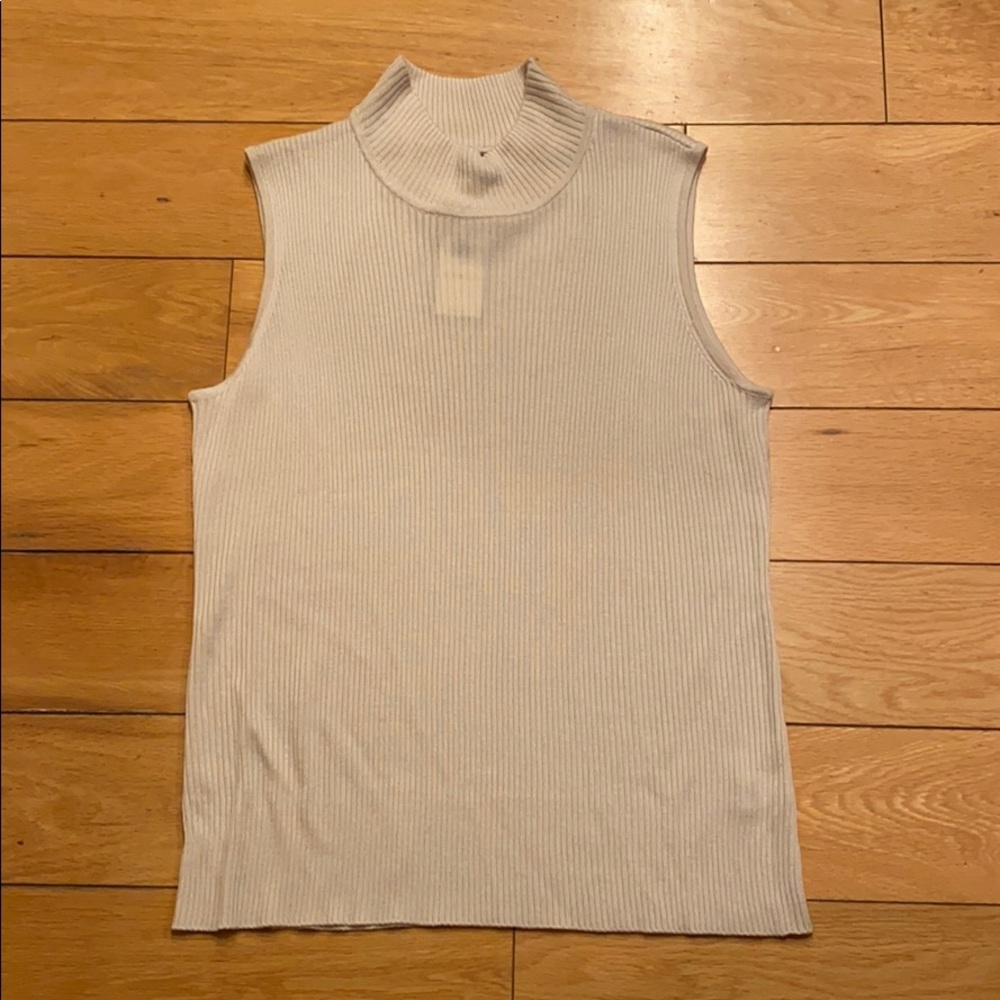 Sleeveless sweater